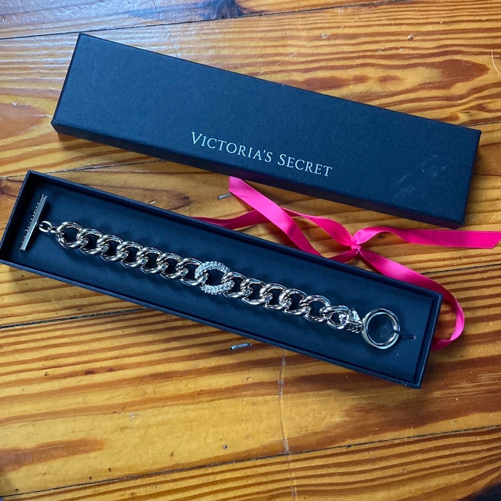 NIB Victoria Secret 10K Gold Plated Bracelet